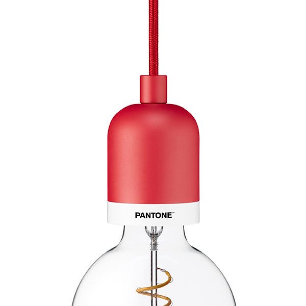 Pantone Deneb Pendelleuchte Rot